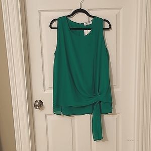 Zenana, Bright green, sleeveless with side sash, size XL, 27" length